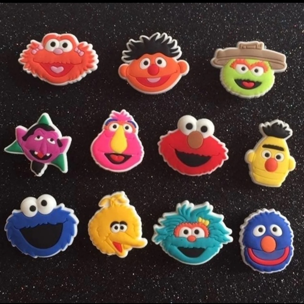 ♡♡ set of 11pcs Sesame Street Friends Shoe Charms